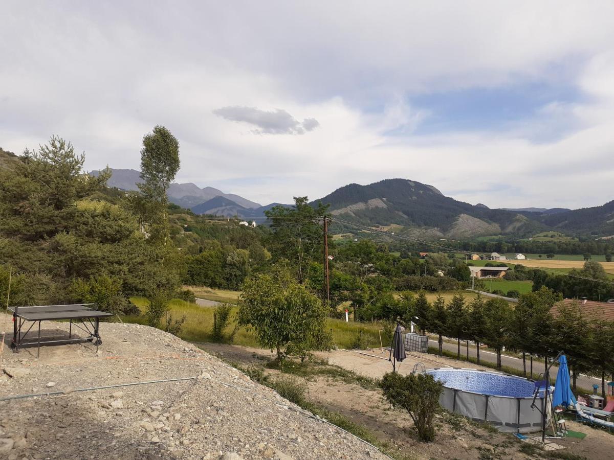 Mon Ecrin De Nature Rez De Jardin Seyne Luaran gambar